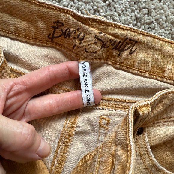 Celebrity Pink Distressed Jeans - Picture 4 of 5